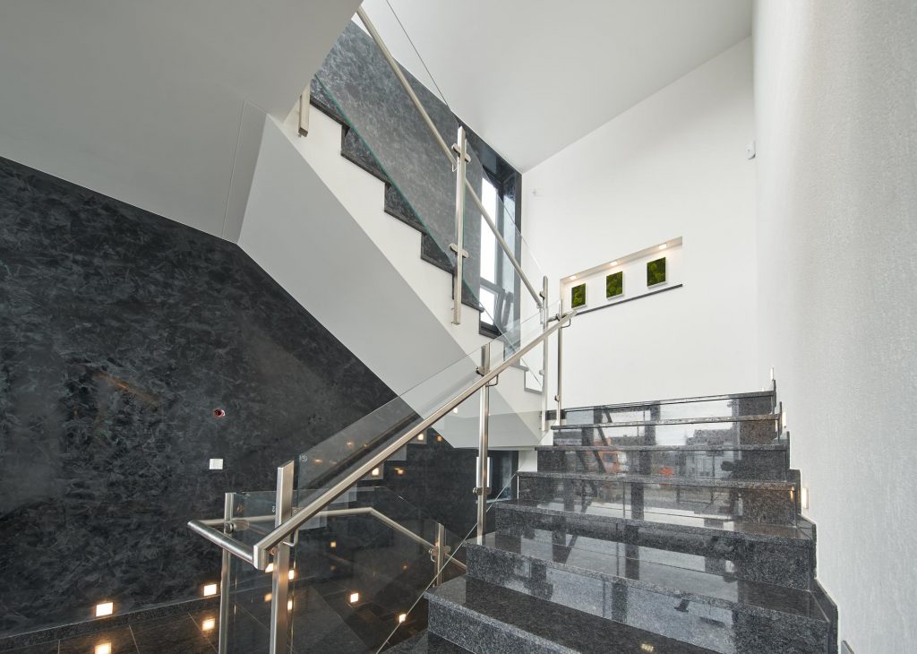 Treppe Innenansicht Energietechnik Becker GmbH